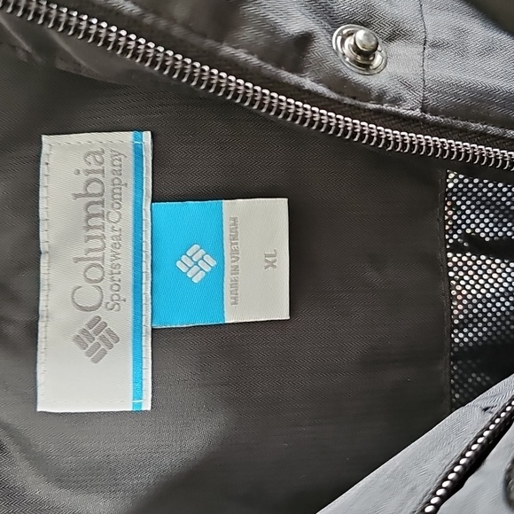 Columbia Suttle Mountain Mid Jacket With Faux Fur Hood. - Picture 4 of 9